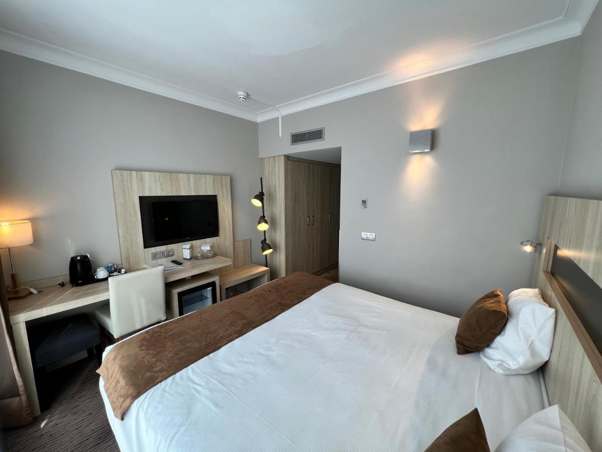 Western Royal Centre Hotel