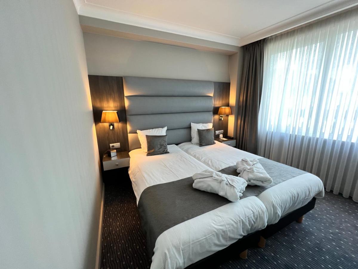 Western Royal Centre Hotel 3*