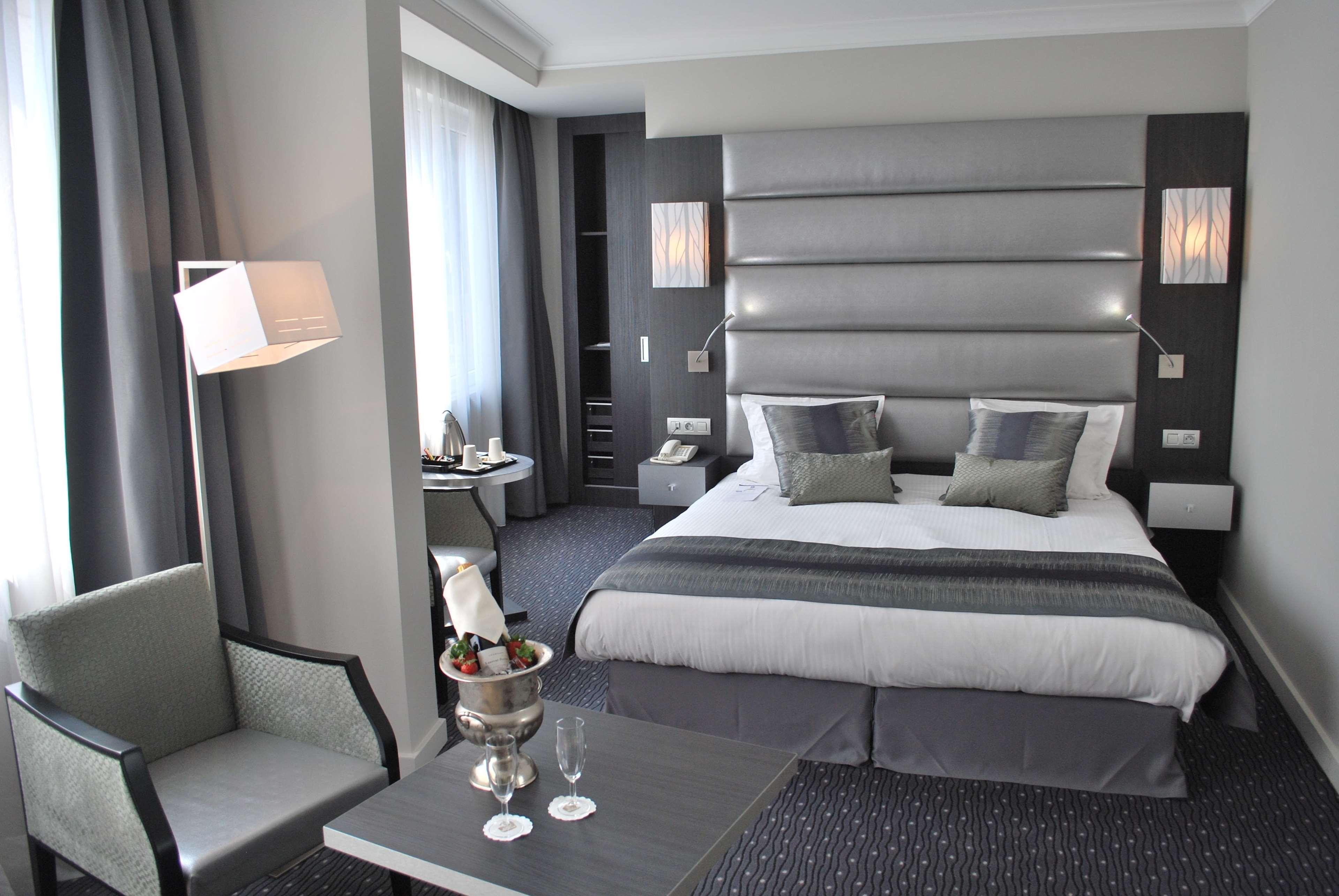 Hotel Western Royal Centre 3*
